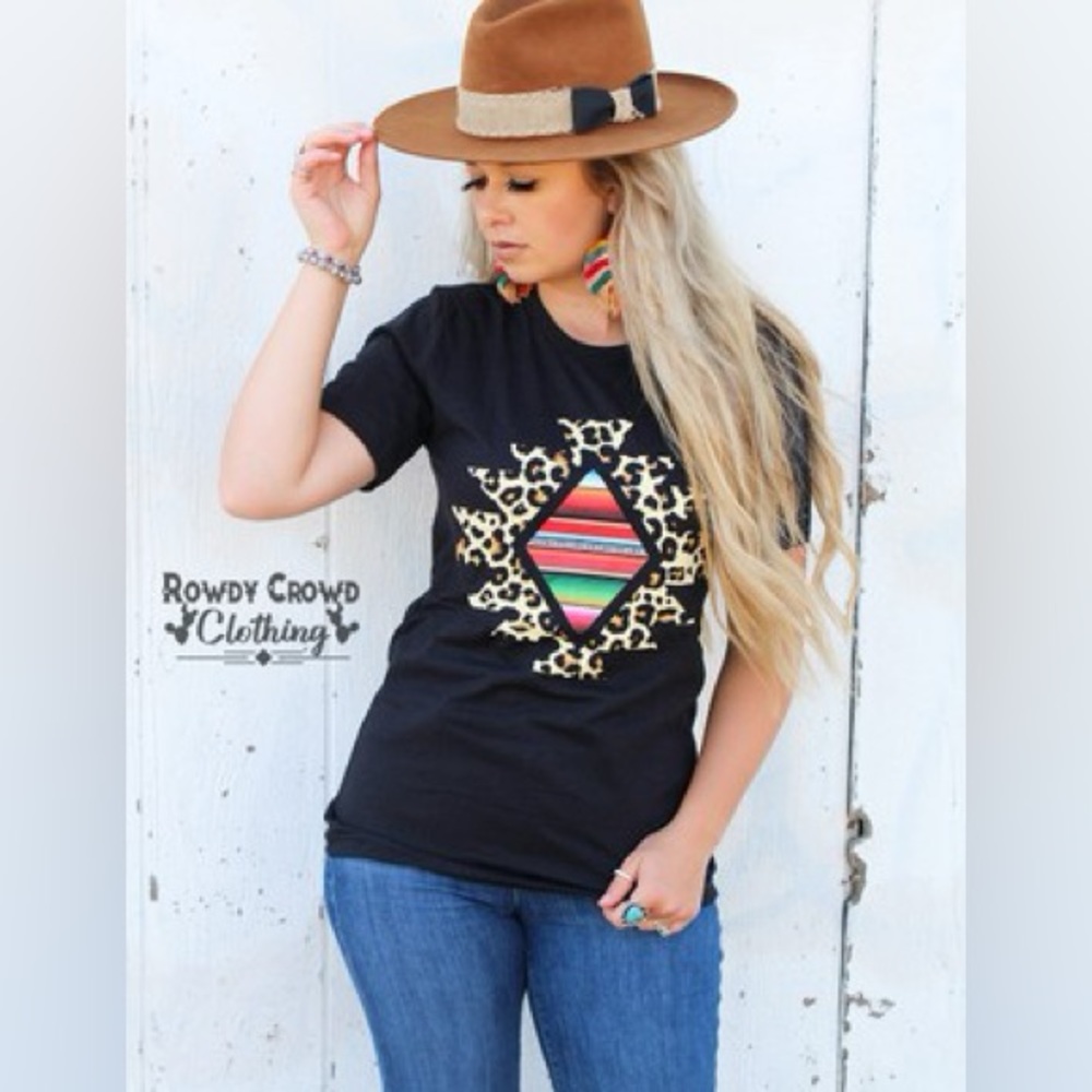 Rowdy Crowd black graphic t shirt leopard print serape design size S